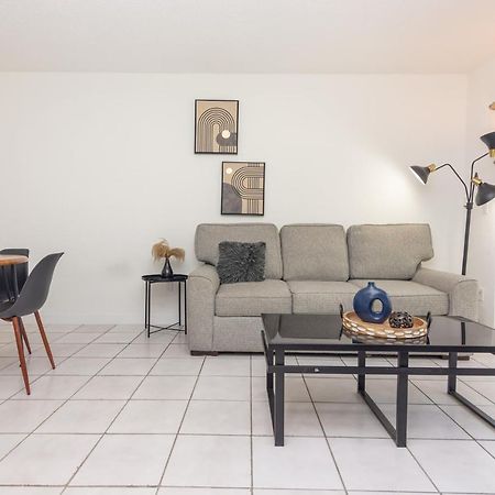 One Bedroom Apartment - With Parking & Balcony - Heart Of Wynwood マイアミ エクステリア 写真