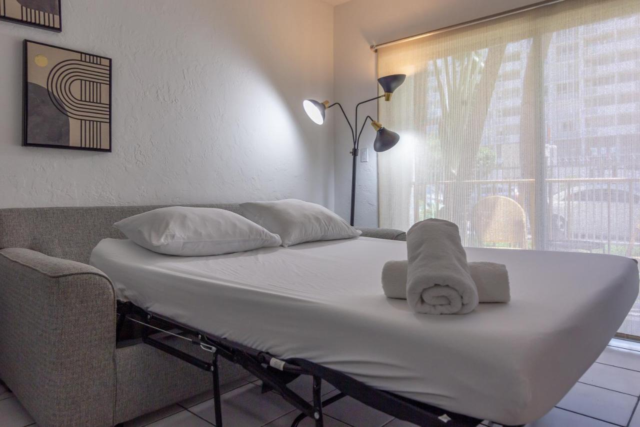 One Bedroom Apartment - With Parking & Balcony - Heart Of Wynwood マイアミ エクステリア 写真